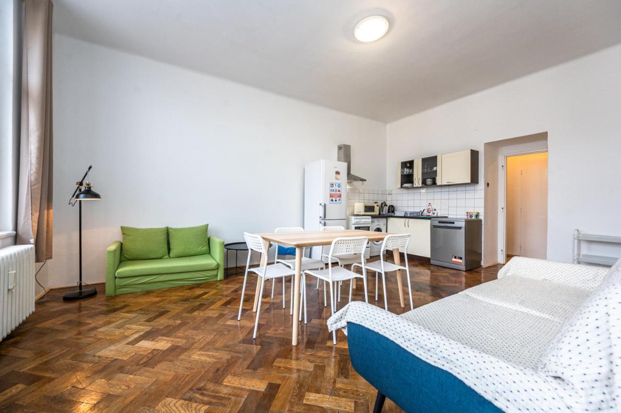 Apartments Safarikova 18 Praga Exterior foto